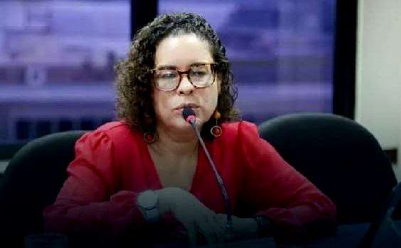 Pastora comenta polêmica de promotora: "Pisou na terra do manto e da glória"