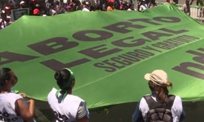 Manifestação pró-aborto na Argentina