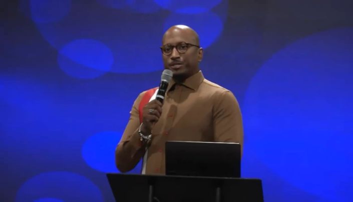 Pastor usou ofertas para carros de luxo e mentiu no IR