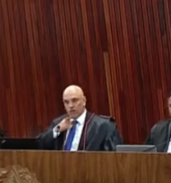 Alexandre de Moraes durante julgamento