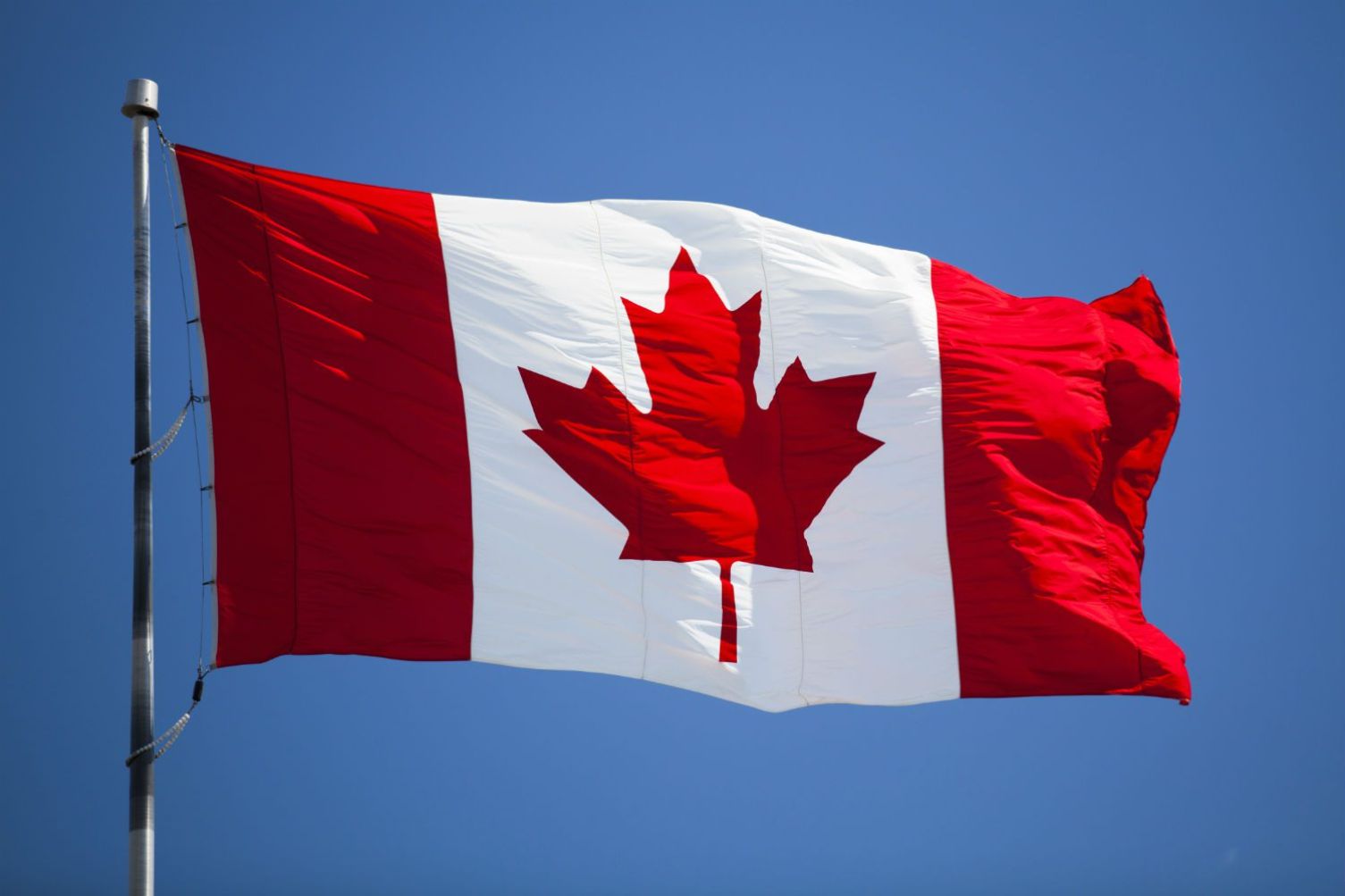 Província no Canadá quer proibir prática religiosa em público