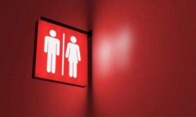Texas proíbe acesso de trans a banheiros femininos