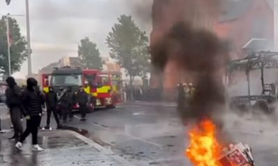 Atentado de imigrante desencadeia protestos na Irlanda do Norte