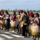 Bíblia é traduzida para idioma tribal após 60 anos em país muçulmano