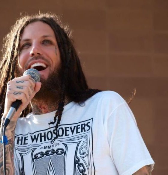 Brian Welch, do Korn, critica o legalismo religioso e destaca relação pessoal com Cristo