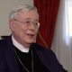 Cardeal diz que Igreja Católica não sobreviverá sem ordenar mulheres
