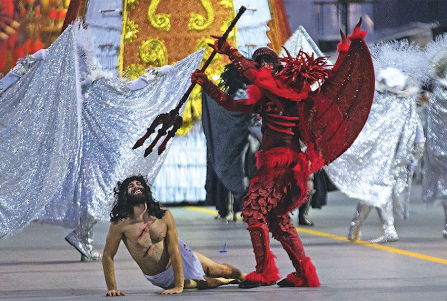 Lei da cristofobia proíbe uso de símbolos cristãos no carnaval
