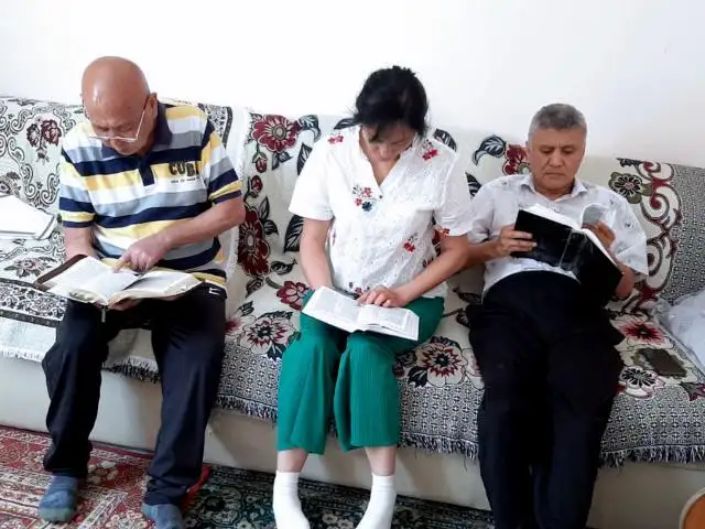 Uigures no Cazaquistão relatam encontros com Jesus e se convertem