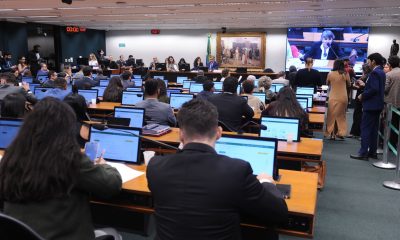 Parlamentar celebra aprovação da redução da maioridade na CCJ