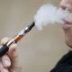 Pesquisa mostra que adolescentes cada vez mais usam cigarro eletrônico