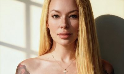 Ex-atriz de filmes adultos testemunha conversão e batismo