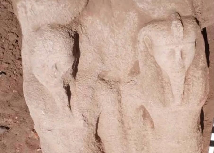 Arqueólogos localizam estátua de faraó do Egito no Êxodo