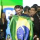 Contra a esquerda, Flávio intensifica contato com evangélicos