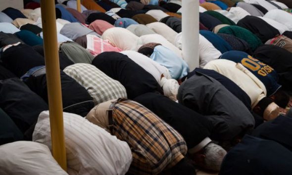 Uma a cada 4 pessoas no mundo pratica o islamismo, aponta estudo