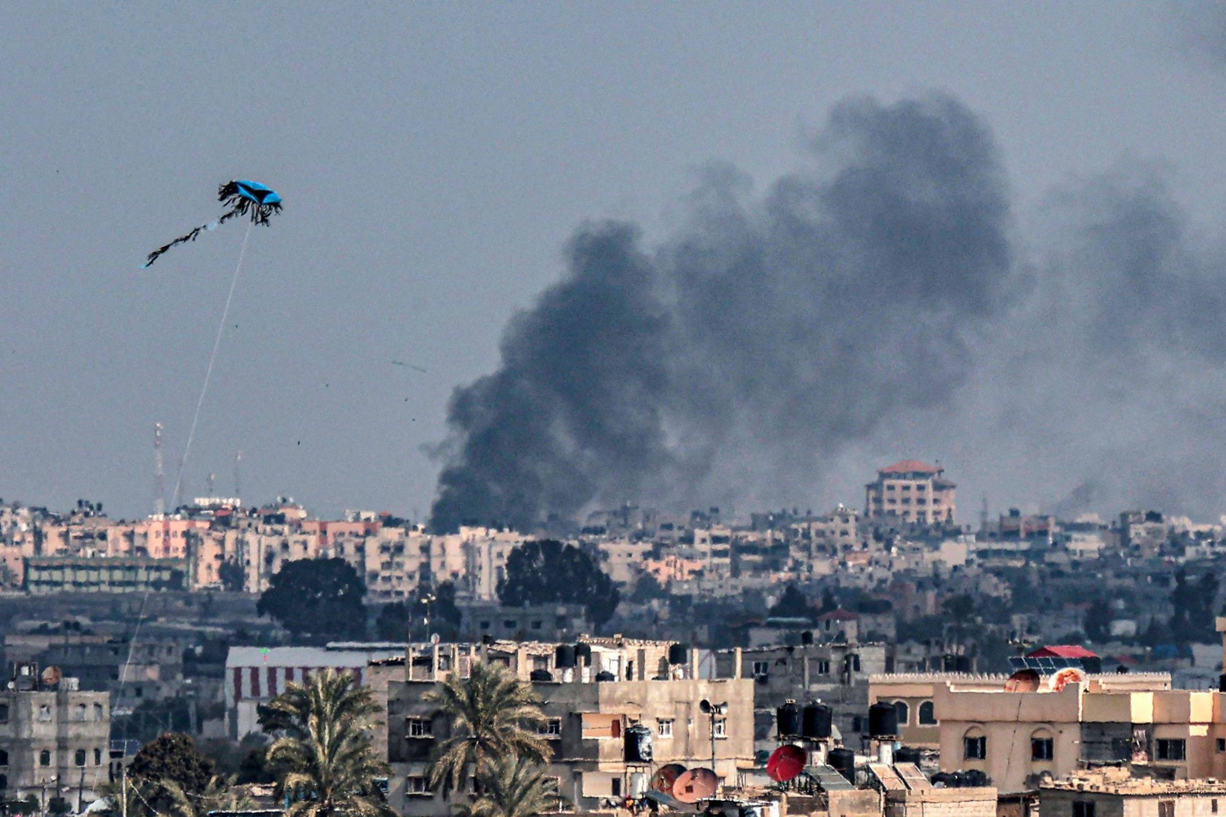 Israel bombardeia Gaza após Hamas romper cessar-fogo