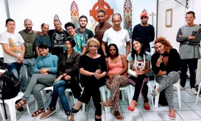 Jacque Chanel e membros de igreja trans