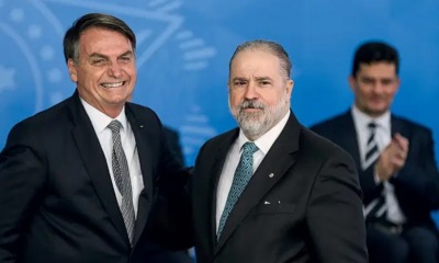 Jair Bolsonaro, Augusto Aras e Sergio Moro ao fundo