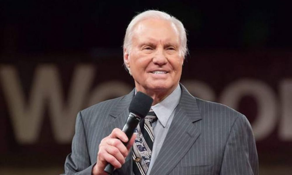 Família de Jimmy Swaggart se reúne após agravamento de seu estado de saúde