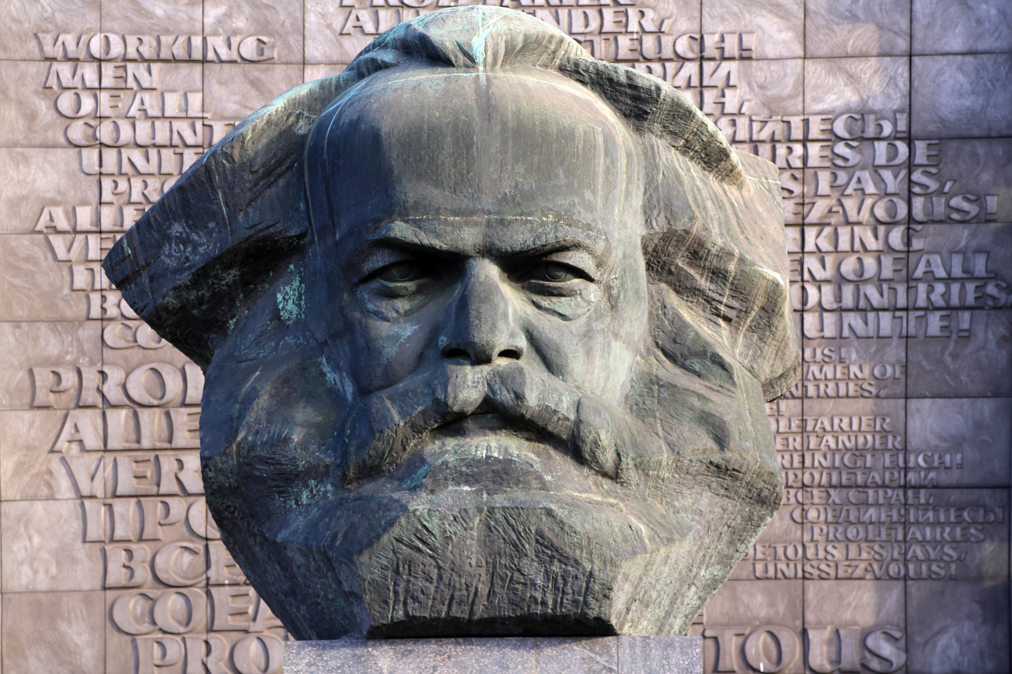 Chemnitz, cidade moderna na Saxônia, monumento Karl Marx