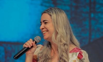 Cantora Keyla Costa volta a andar após ser baleada