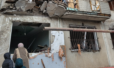 Local destruído por bombardeio na Ucrânia