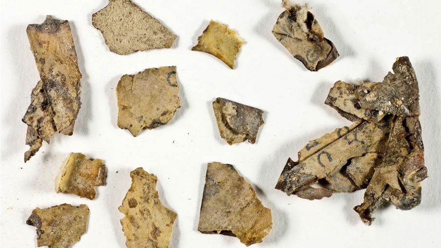 IA analisa Manuscritos do Mar Morto e indica idade mais antiga