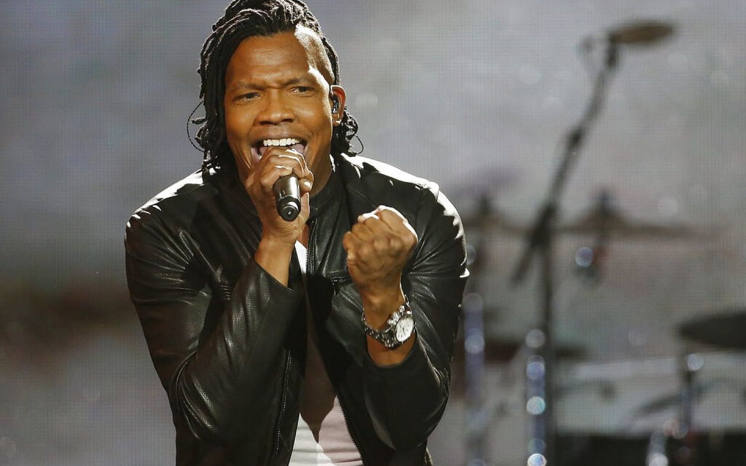 ‘Não culpo ninguém além de mim’, diz Michael Tait ao pedir perdão