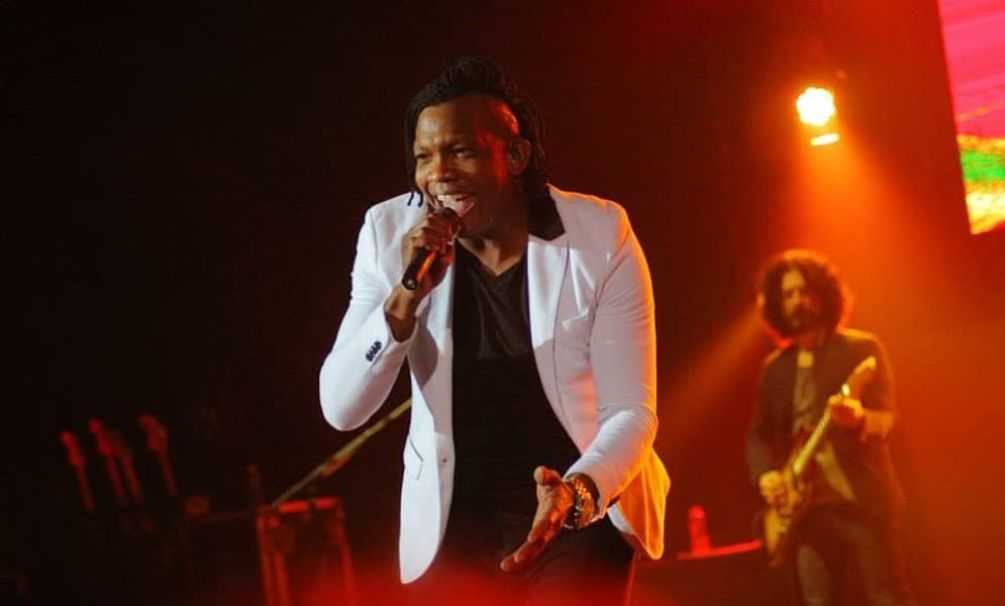 Autor de ‘Ousado Amor’ diz que todos sabiam sobre Michael Tait
