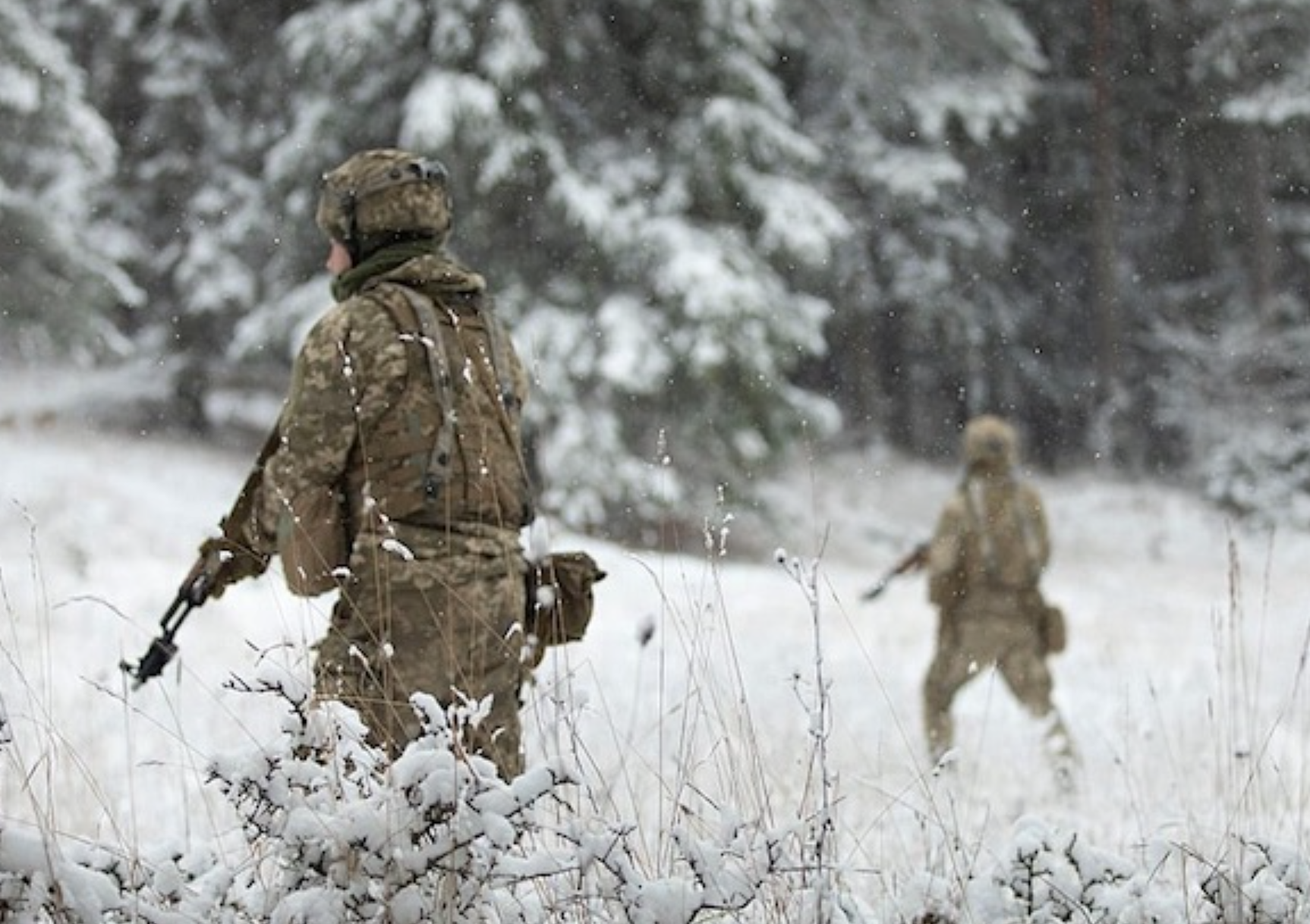 Militares da Ucrânia na fronteira com a Russia