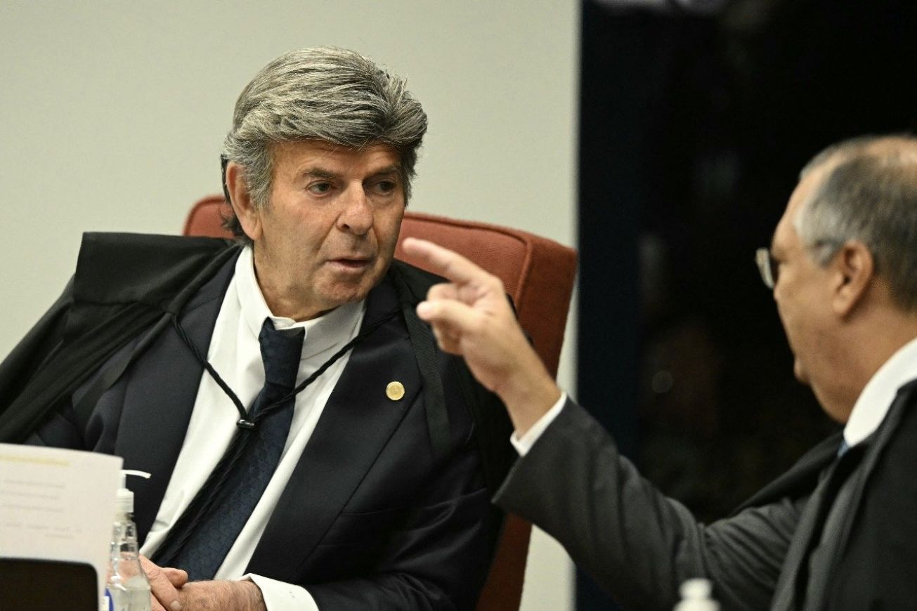 Imprensa mundial repercute voto de Fux no julgamento de Bolsonaro
