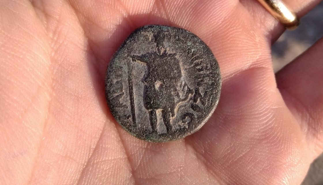 Moeda de 1.800 anos encontrada em Israel