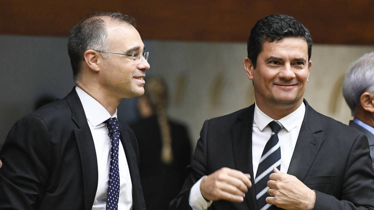 Moro ironiza Lula e critica a PF por cogitar acionar AGU contra André Mendonça