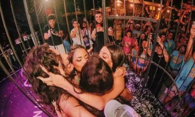 Mulheres se beijam na festa de Gessica Kayane