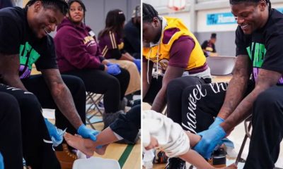 NFL: atletas lavam pés de crianças e presenteiam com tênis