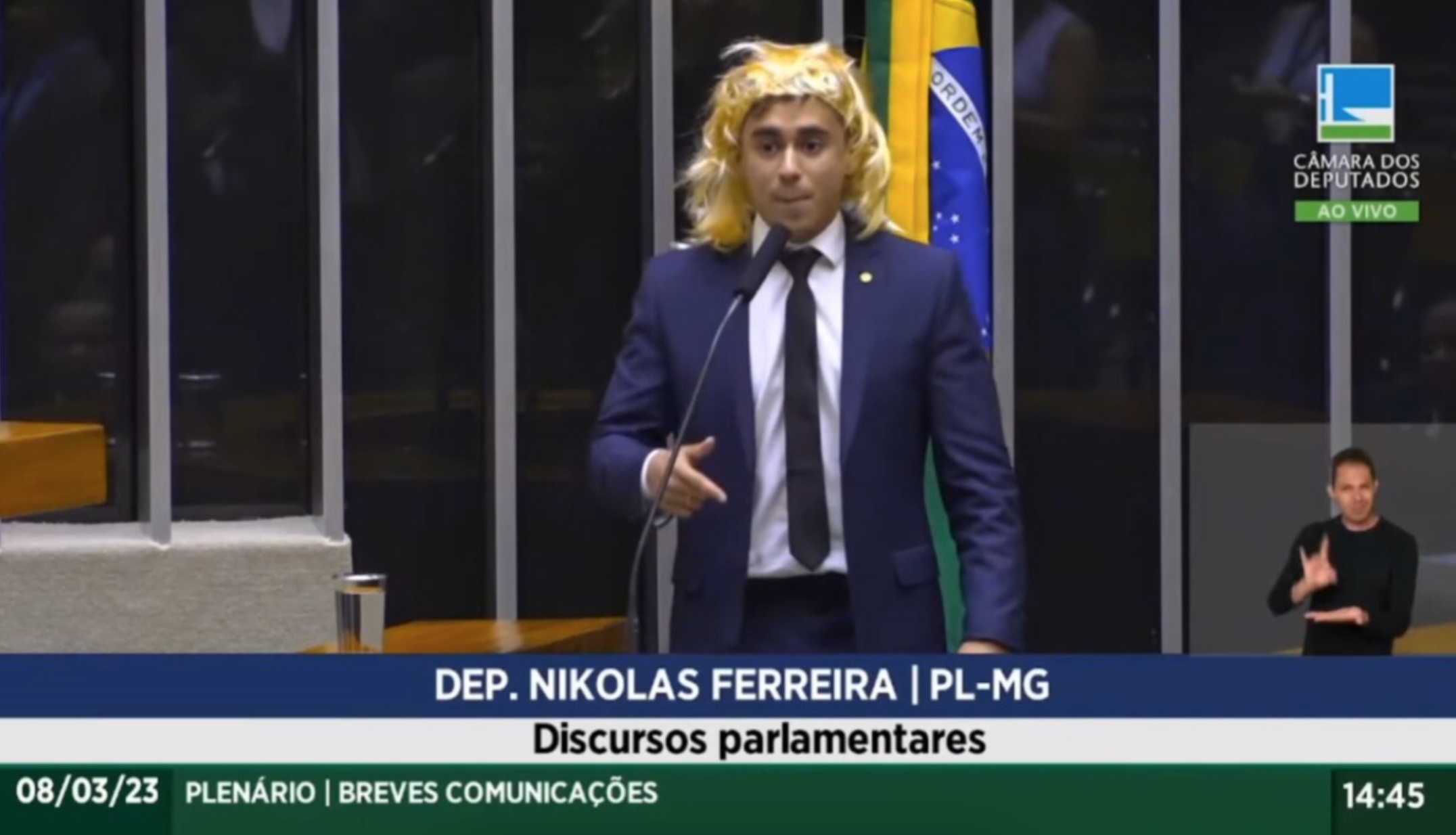 Nikolas Ferreira em discurso em defesa da mulher