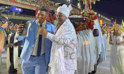 Pastor progressista critica evangélicos e exalta o carnaval em oração na Sapucaí