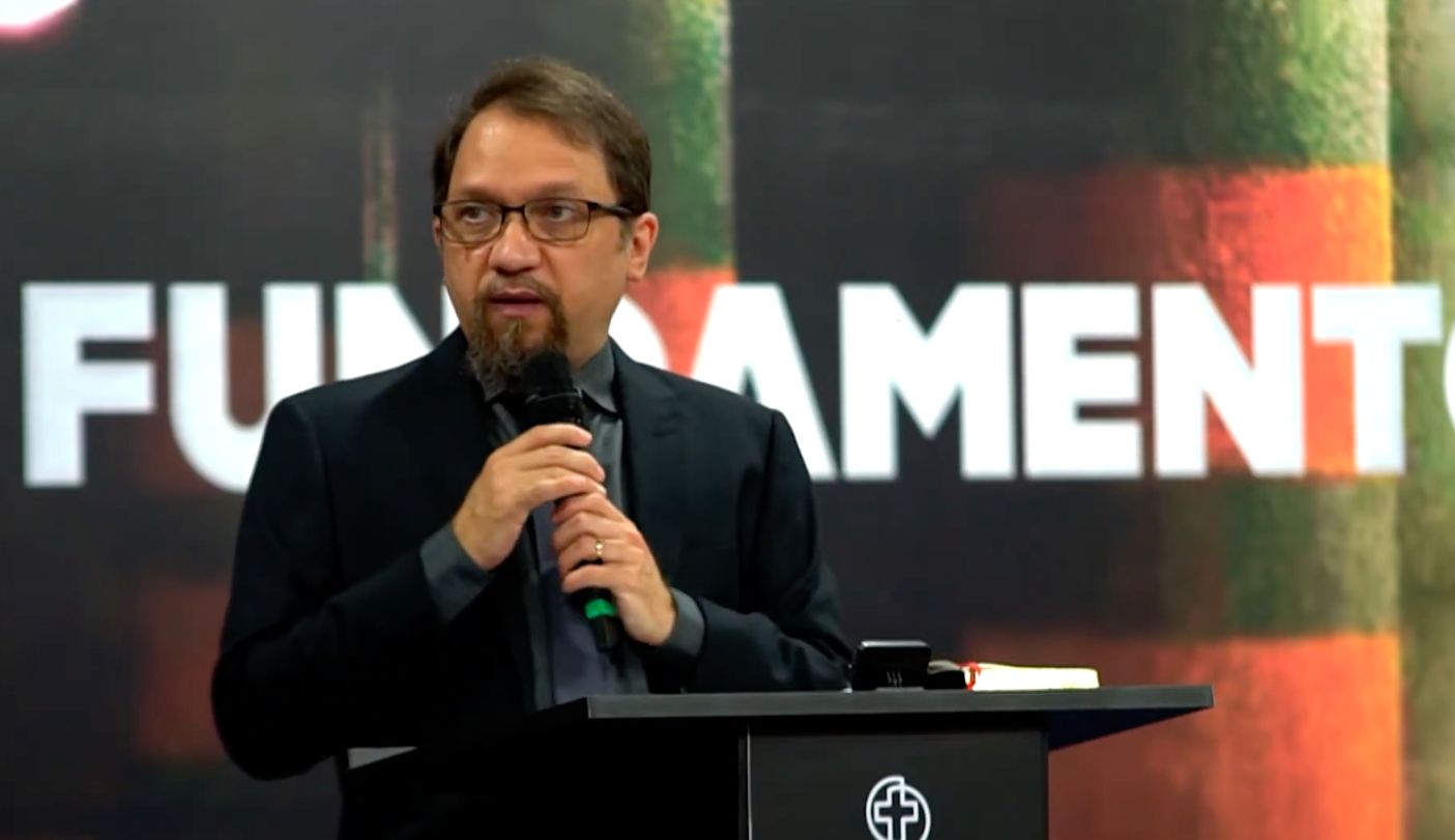 Em alerta, pastor Franklin Ferreira compara globalismo à Torre de Babel