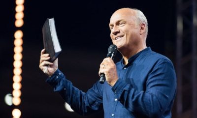 Greg Laurie fará evangelismo em universidade onde Charlie Kirk morreu