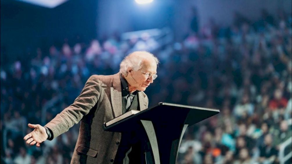 John Piper desafia cristãos a lerem a Bíblia inteira em 2025