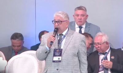 Pastor reprova homem que deixa esposa com ‘vestido de chita’