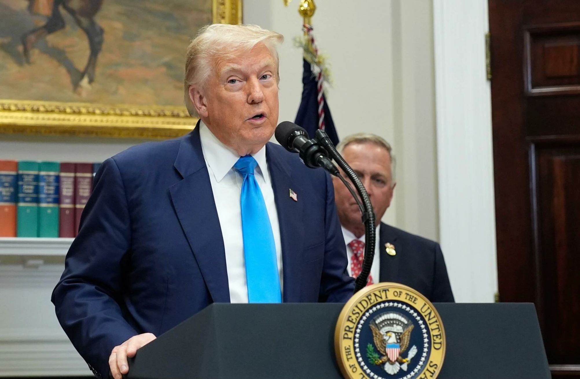 Trump processa New York Times por ‘décadas de difamação’