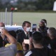 Presidente Jair Bolsonaro com apoiadores Foto Marcello Casal