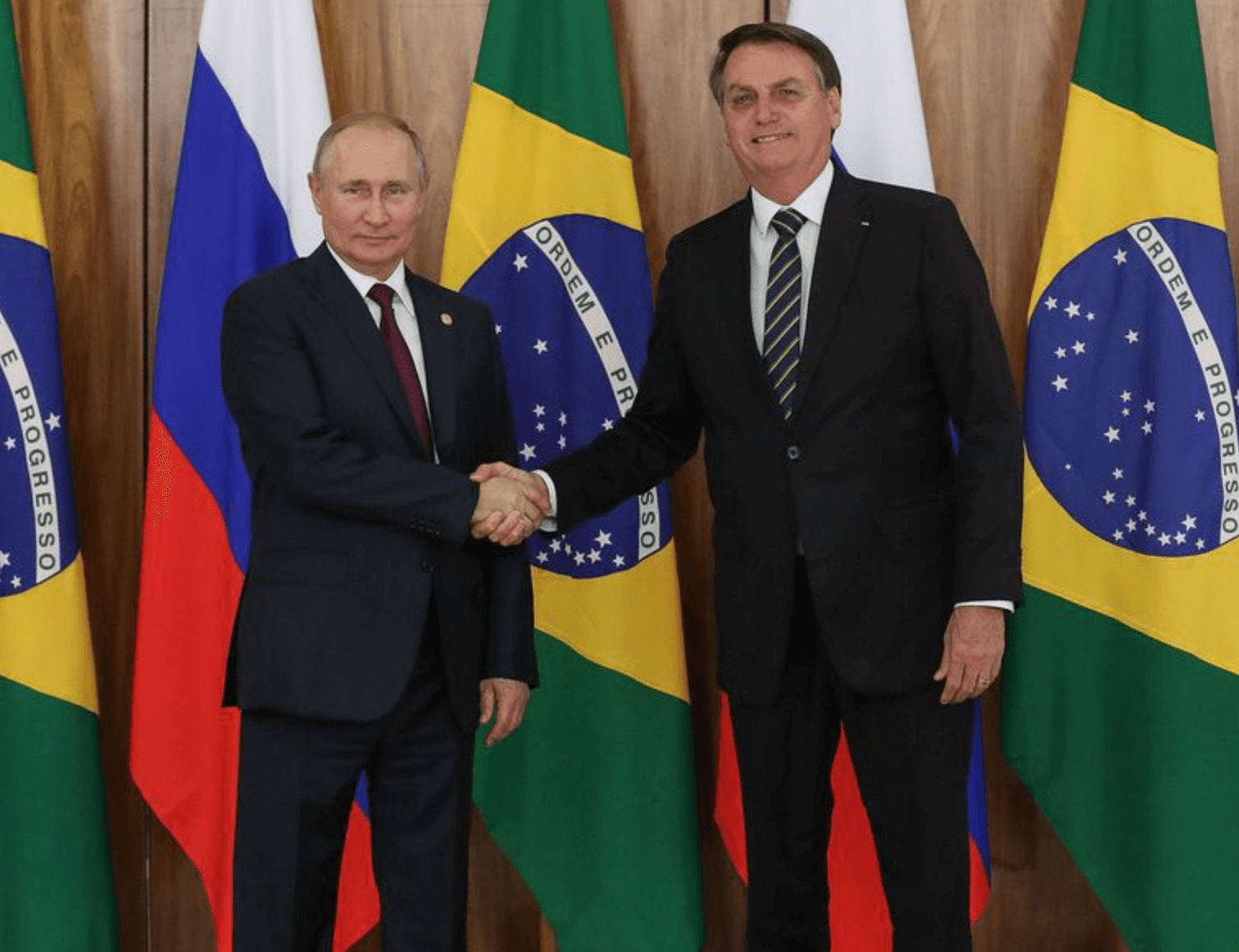 Presidente Jair Bolsonaro e Vladimir Putin