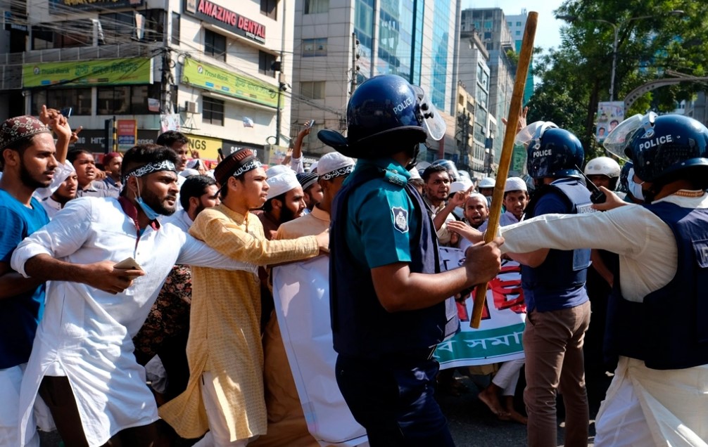 Protestos terminam em confronto em