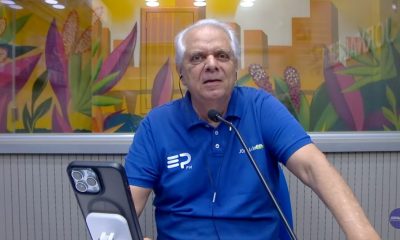 Radialista prega banimento da religião e diz que Bíblia é ‘idiota’