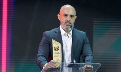 Agradeço a Jesus Cristo, diz melhor técnico do Brasileirão