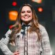 Sarah Farias fará show gratuito na abertura de nova turnê