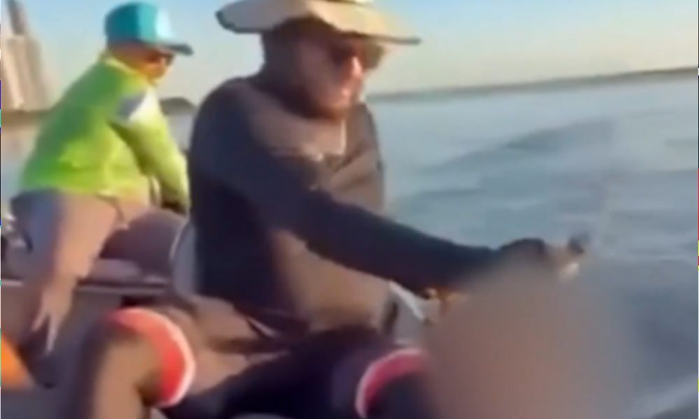 "Coisa de Deus": após mudança de rota, pescadores resgatam banhista se afogando