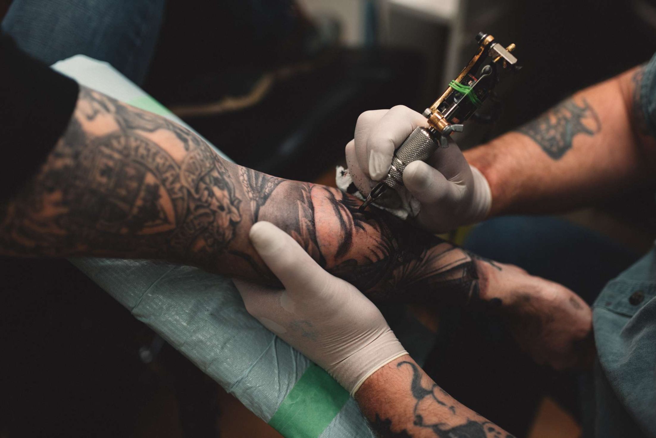 Cristão pode fazer tatuagem? John Piper explica o que a Bíblia diz