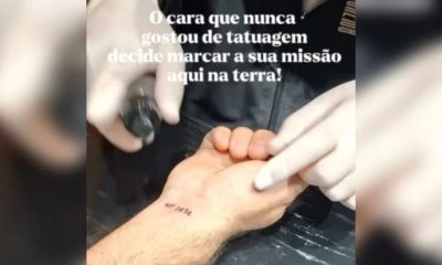 Pastor se defende de críticas após sessão de tatuagem em igreja
